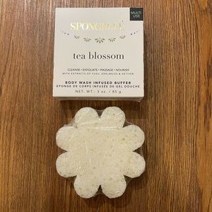 SPONGELLÉ tea blossom body wash infused buffer